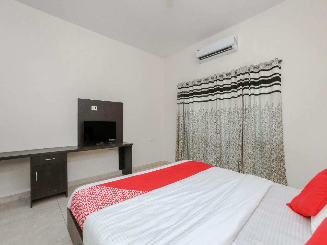 Oyo 22211 Shree Ankanatheshwara Residency Hotel Nanjangud Ngoại thất bức ảnh