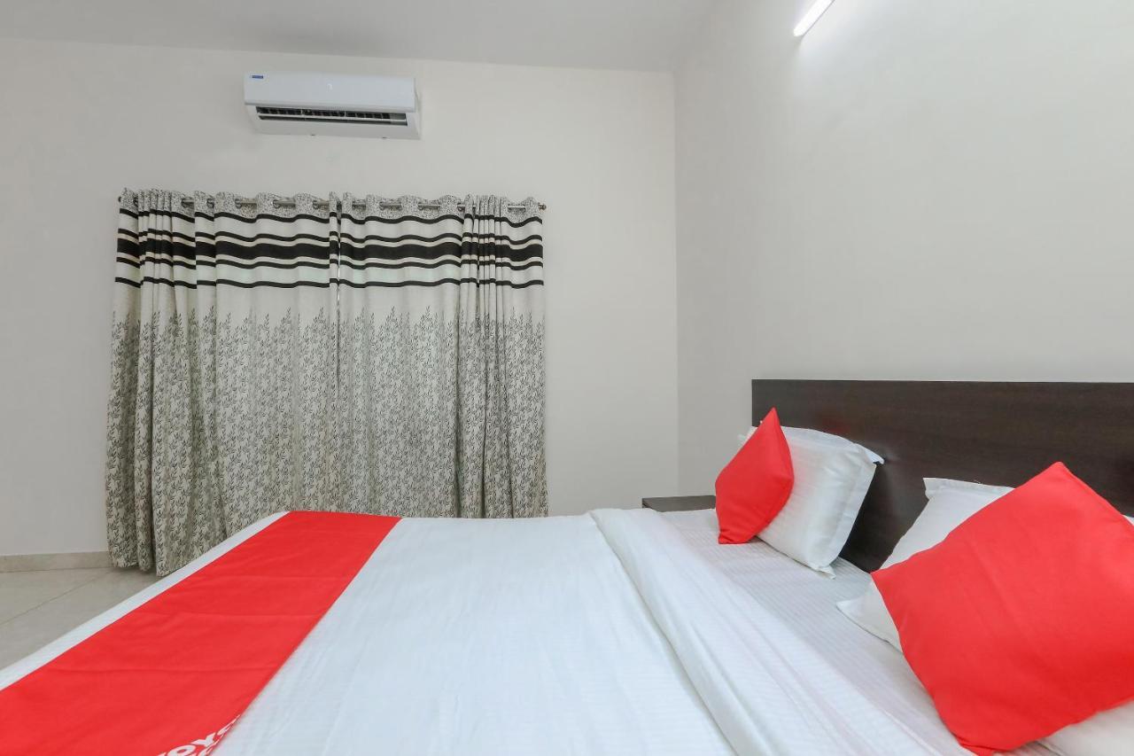 Oyo 22211 Shree Ankanatheshwara Residency Hotel Nanjangud Ngoại thất bức ảnh