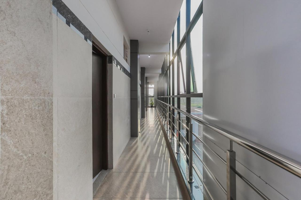 Oyo 22211 Shree Ankanatheshwara Residency Hotel Nanjangud Ngoại thất bức ảnh