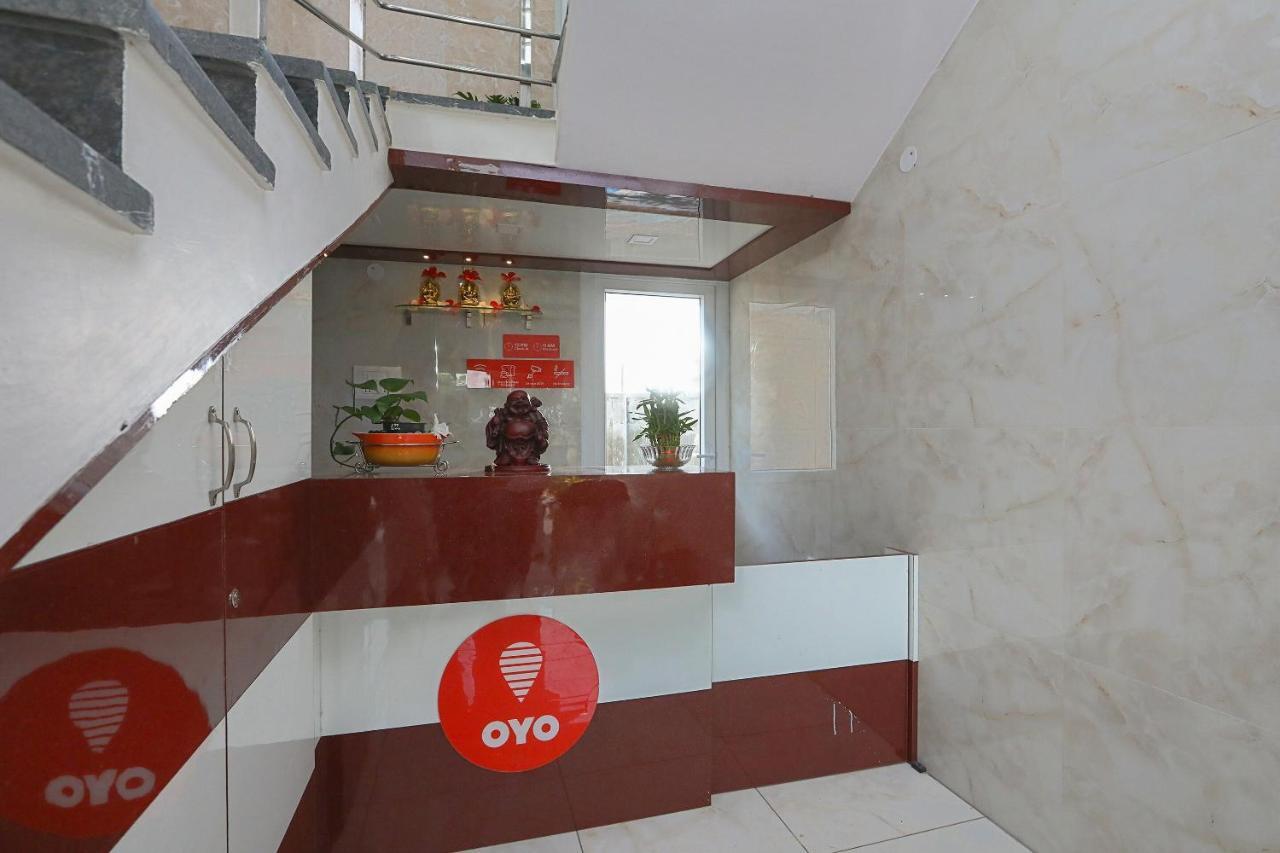 Oyo 22211 Shree Ankanatheshwara Residency Hotel Nanjangud Ngoại thất bức ảnh